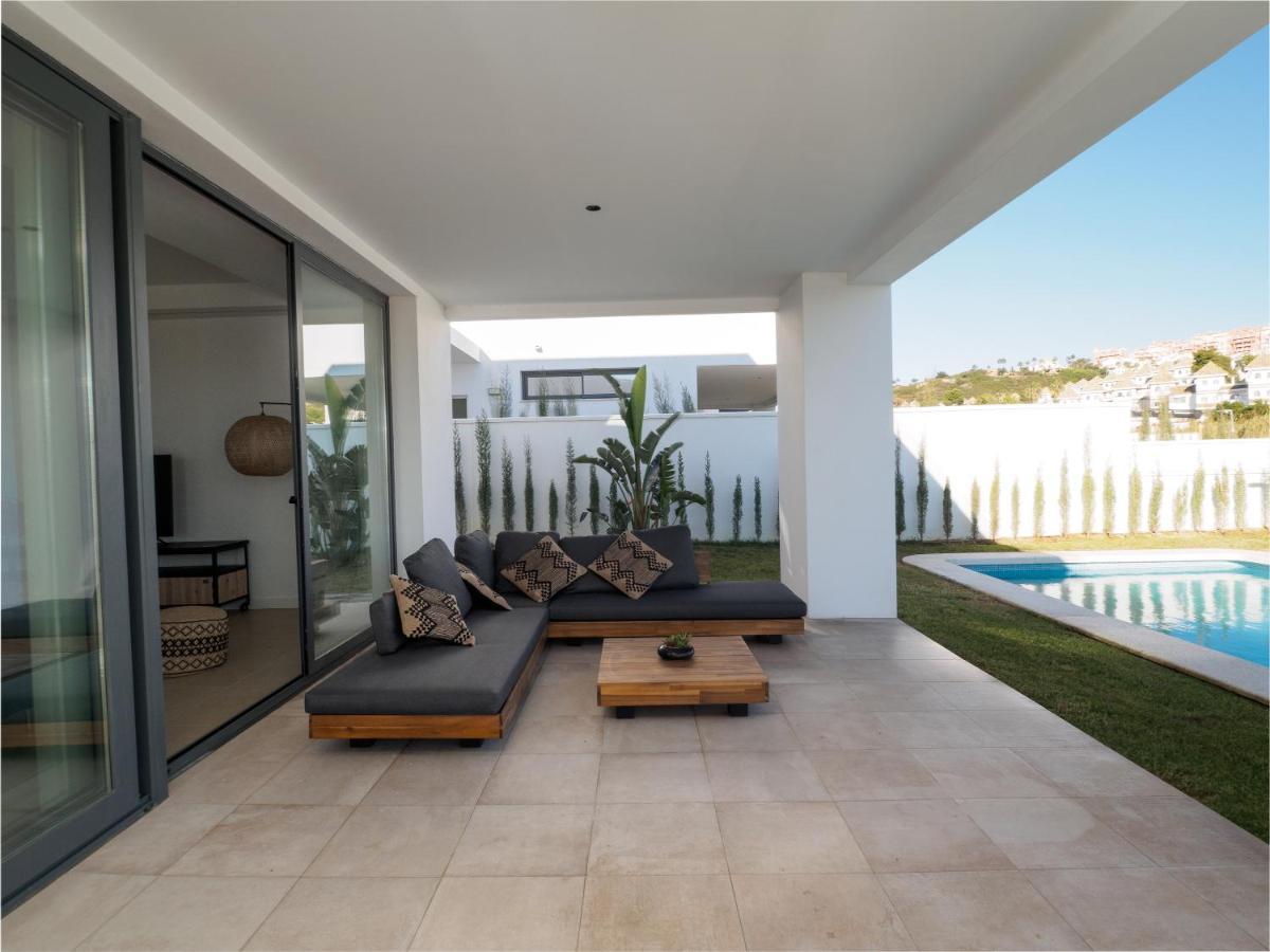 Villa Moderne Proche De La Mer マニルバ エクステリア 写真
